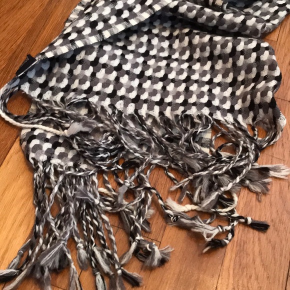 NWT Banana Republic wool scarf - Picture 4 of 6